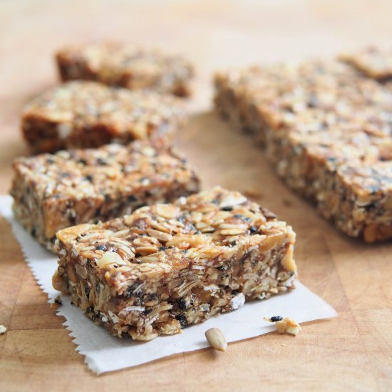 Dates Granola Bars