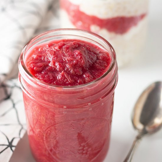 Simple Rhubarb Sauce