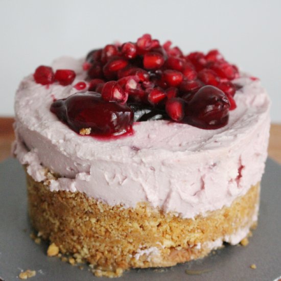 Cherries and Pomegranate Cheesecake