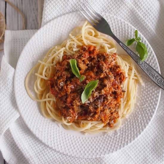 Quick pasta bolognese