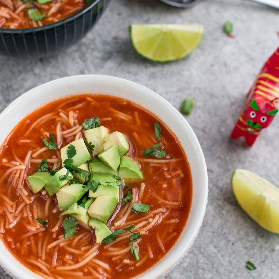 Sopa de fideo (Mexican noodle soup)