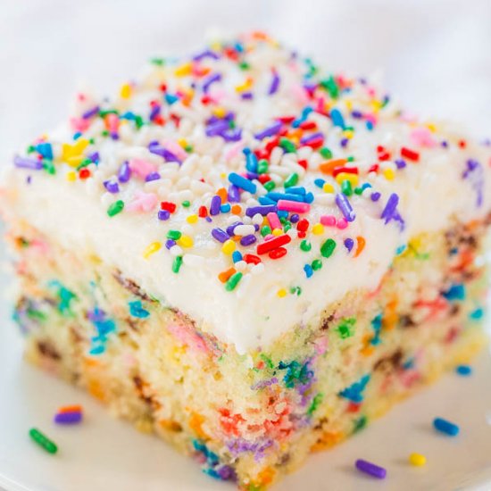 Easy Homemade Funfetti Cake