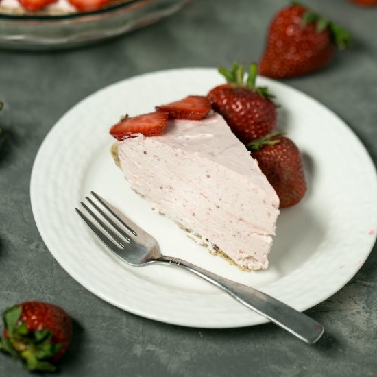 Strawberry Mousse Pie