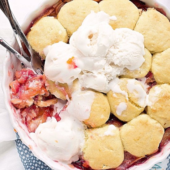 Lemon Cookie Summer Fruit Cobbler