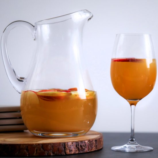 Caramel apple sparkling sangria