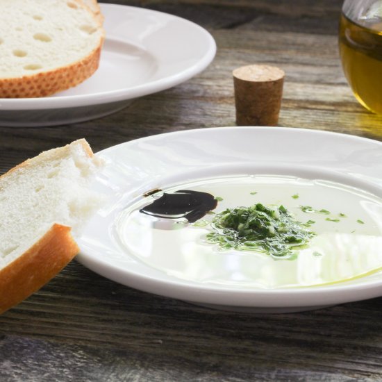 Italian Olive Oil Bread Dip