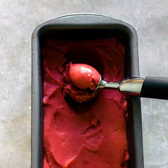 Sugar Free Strawberry Ice Cream