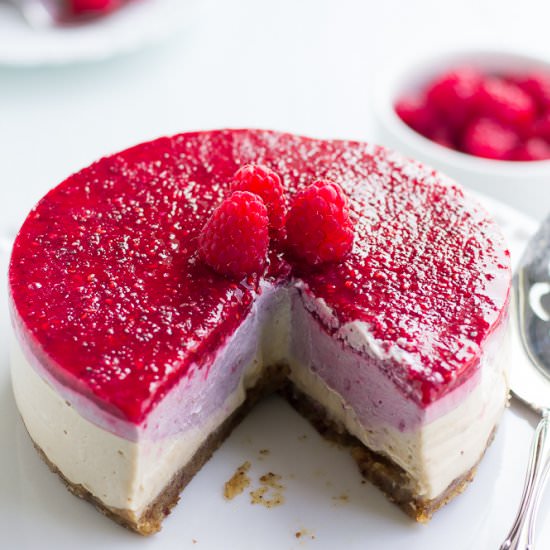 No-Bake Vegan Raspberry Cheesecake