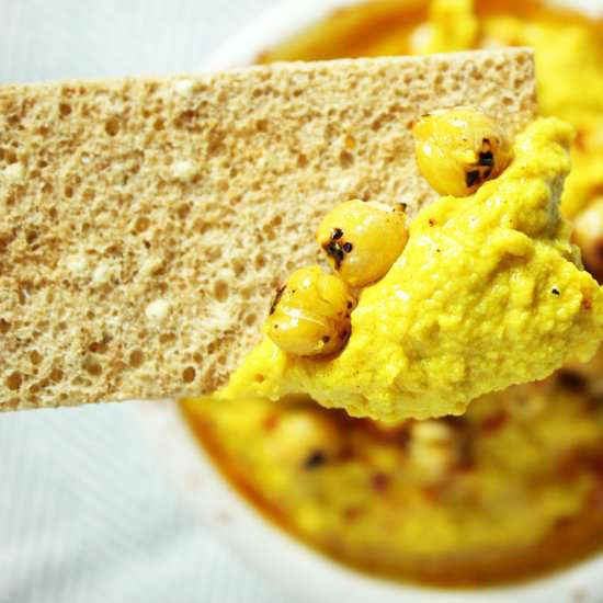 Turmeric hummus