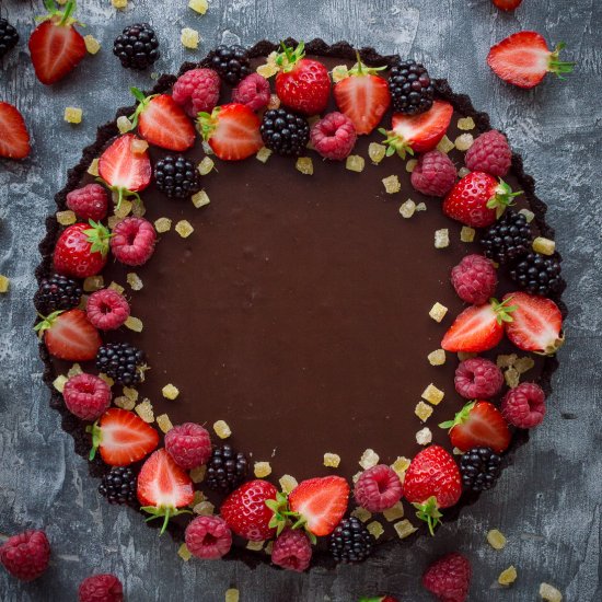 Vegan No-Bake Chocolate Tart