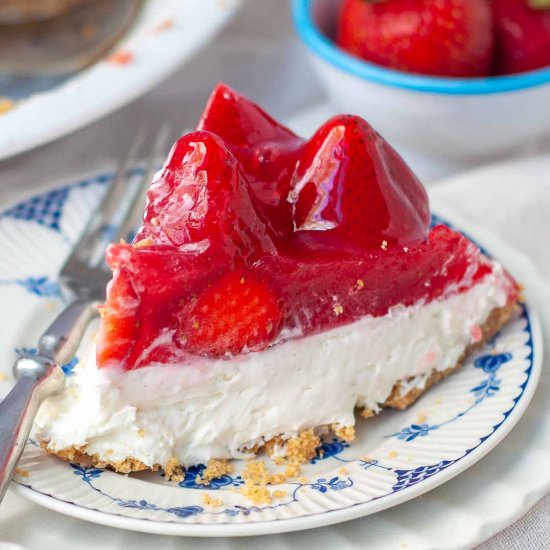 No Bake Strawberry Cheesecake