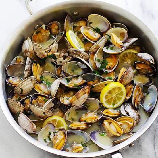 Beer Steamed Clams