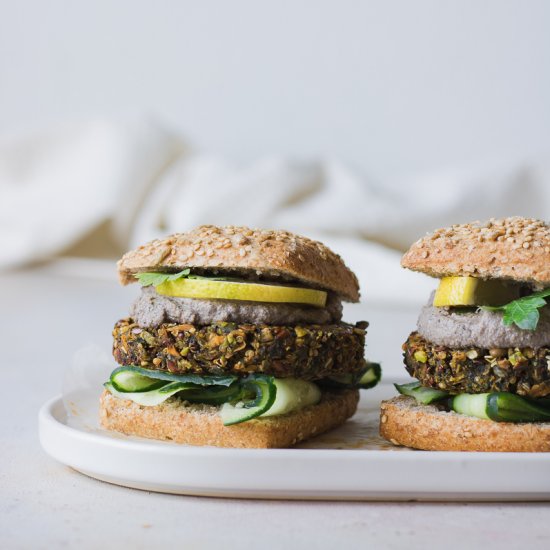 Quinoa & broadbeans Veggie Burgers