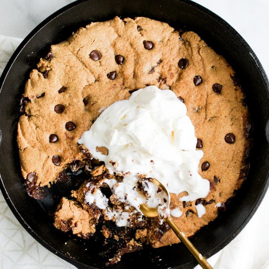 Paleo Chocolate Chip Cookie Skillet