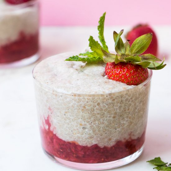 Paleo Strawberry Chia Pudding