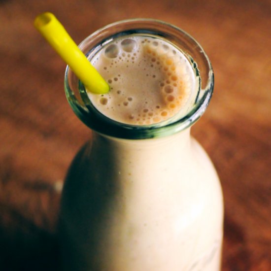 Cardamom Maca Walnut Smoothie