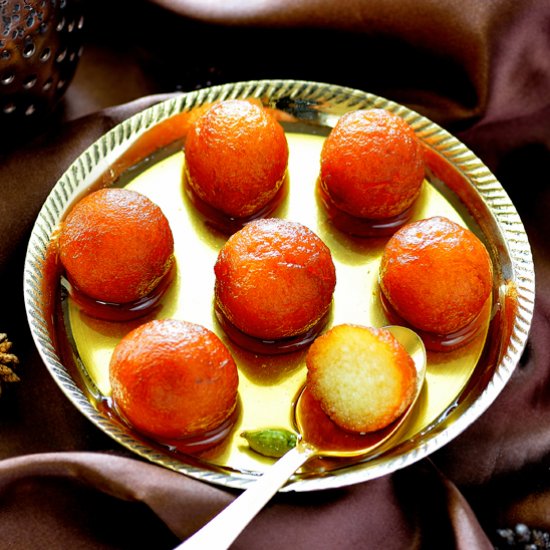 Gulab Jamun with Instant/Ready Mix