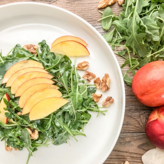 Simple Arugula Salad with Nectarine