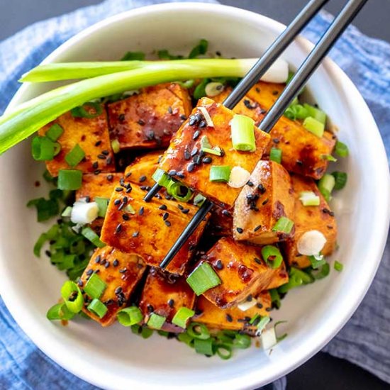 Crispy Tofu with Spicy Ginger Sauce