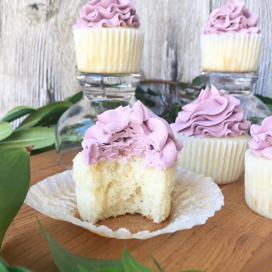 Lemon with Blackberry Cupcakes