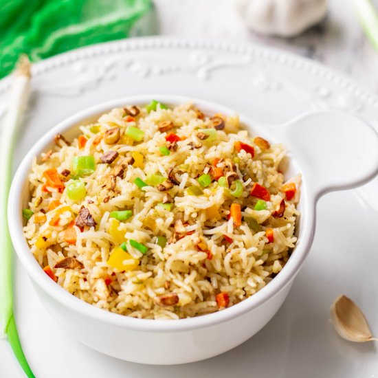 Burnt garlic vegetable fried rice