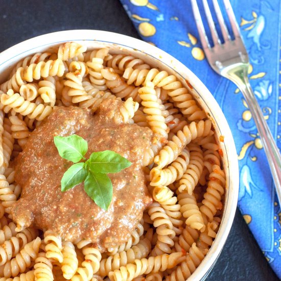 Pasta with Red Pesto Sauce