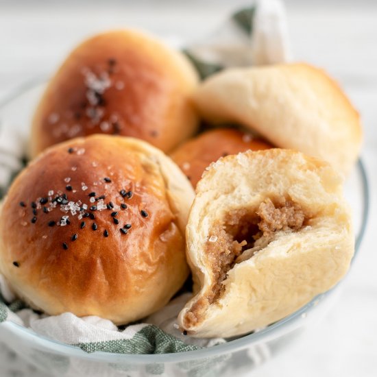 Pan de Coco (Coconut Filled Buns)