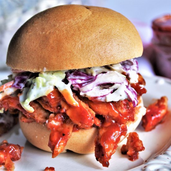 Vegan Pulled Pork Sandwich