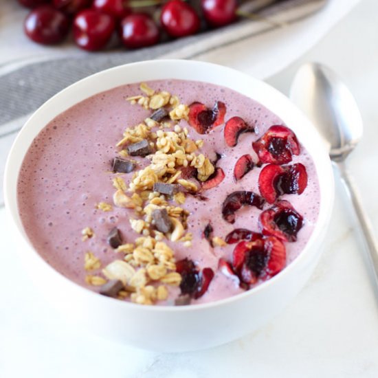 Cherry Cheesecake Smoothie Bowl