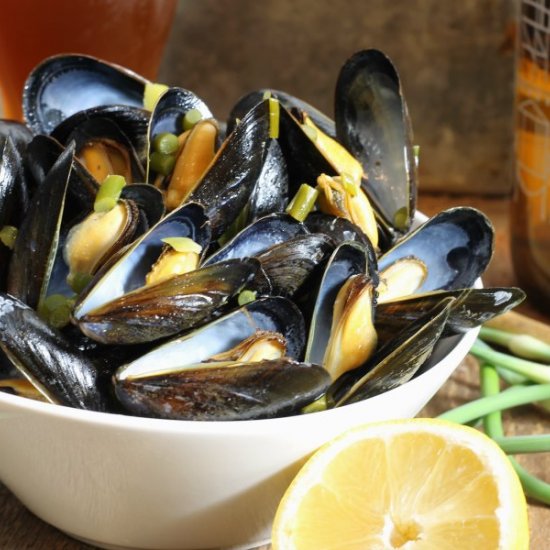 Beer Steamed Mussels