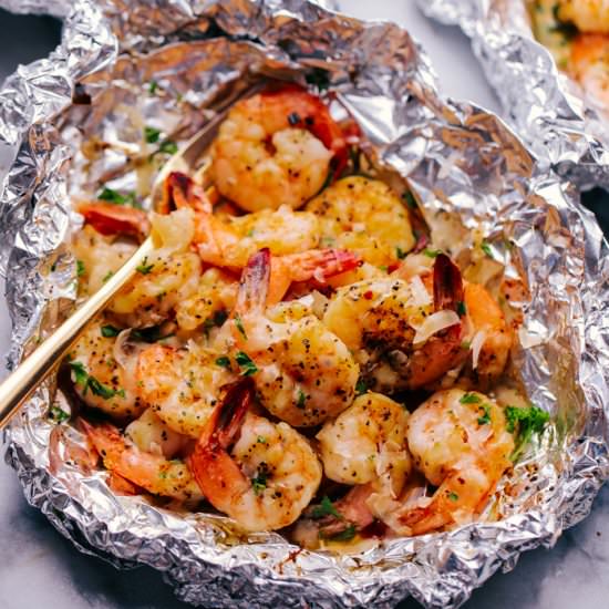 PARMESAN GARLIC BUTTER SHRIMP FOIL