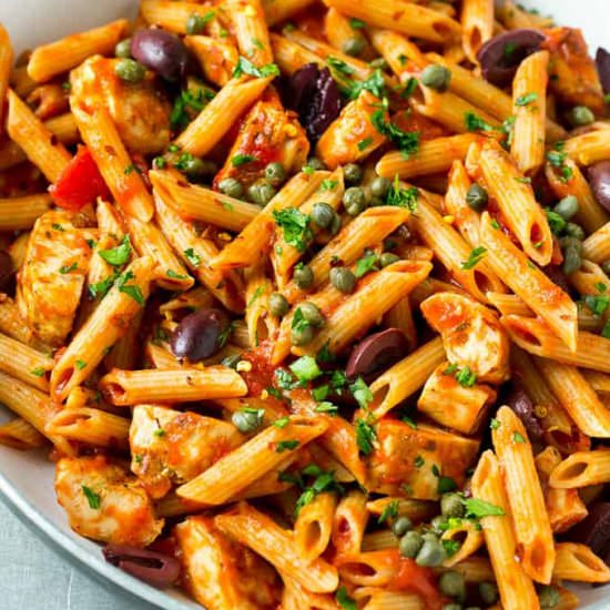 CHICKEN PASTA PUTTANESCA