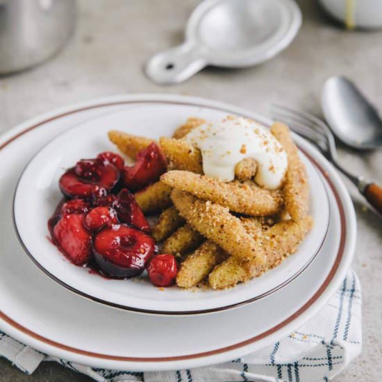 Potato dumplings with fruit