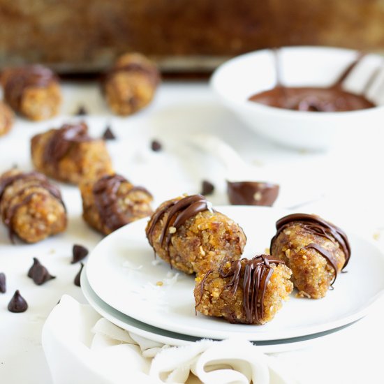 Cashew Apricot Date Bites