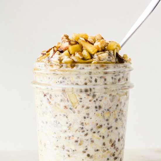 Apple Pie Overnight Oats