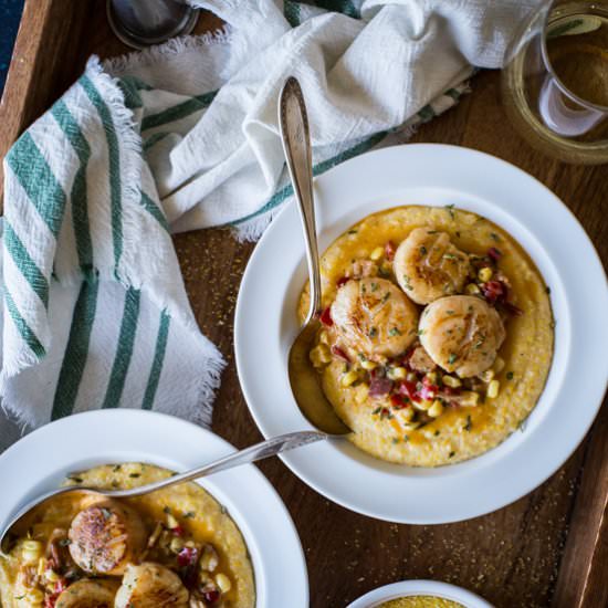 Cajun Scallops with Cheesy Grits