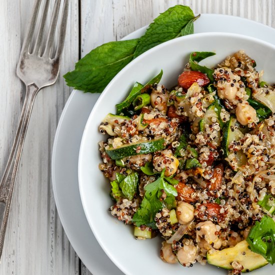 Easy Moroccan Quinoa Salad