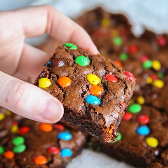 M&M Chocolate Fudge Bars