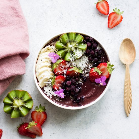 Easy Loaded Acai Bowls