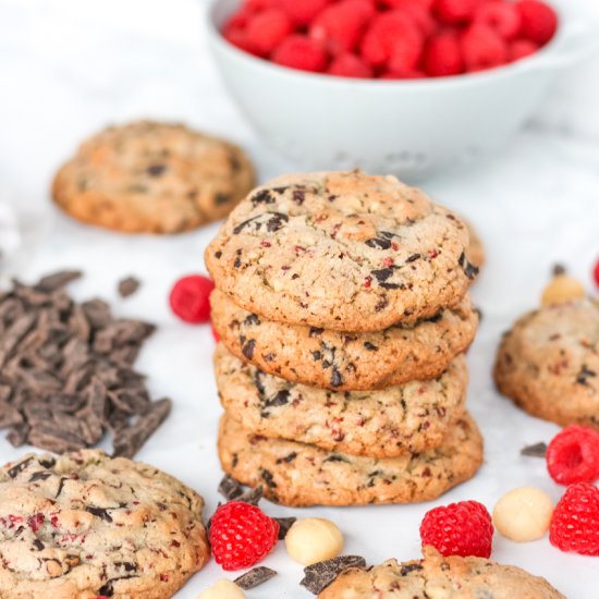 Raspberry Macadamia Choco Cookies