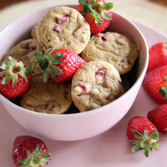 Strawberry Shortcake Mini Muffins