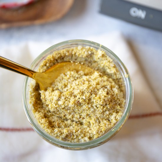 SPICY VEGAN PARMESAN “CHEESE”