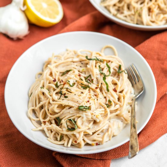 Garlic Cream Sauce Pasta