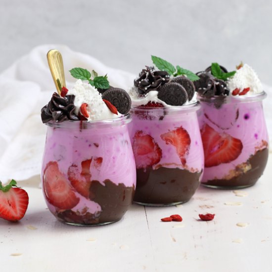 Healthy Nutella Goji Berry Parfait