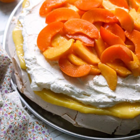 Lemon Curd Pavlova with Peaches