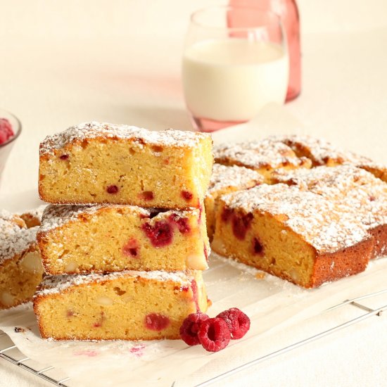 Macadamia & Raspberry Blondie