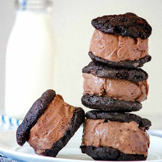 No-Churn Brownie Ice Cream Sandwich