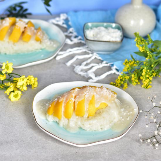 Thai coconut sticky rice with mango