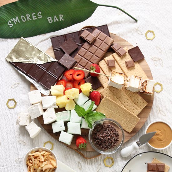 Build a s’mores bar