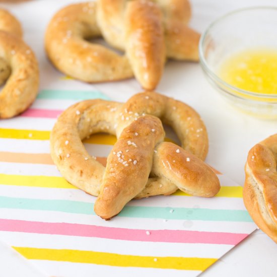 30 Minute Homemade Soft Pretzels